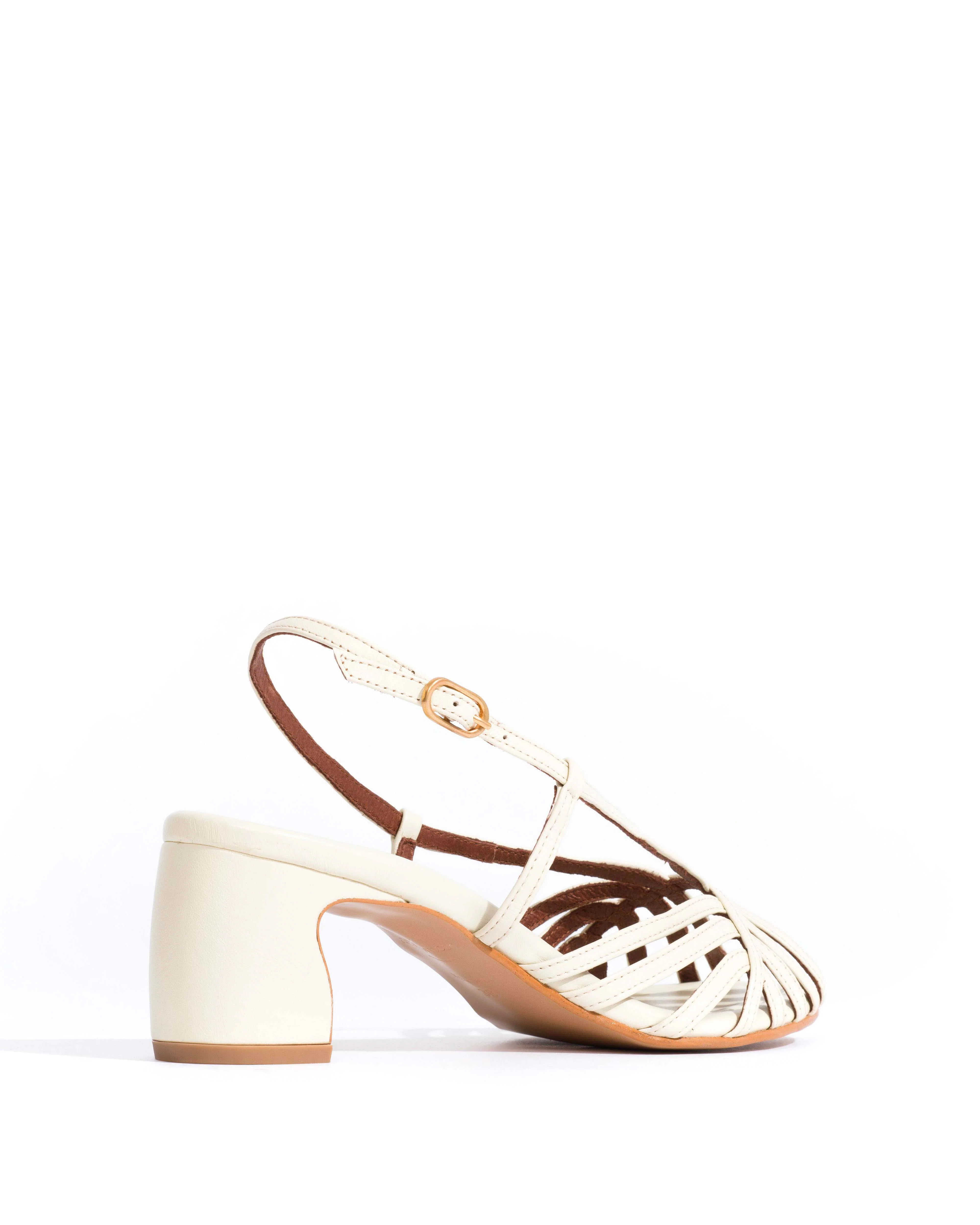 Briddie 50 Shiny lamb White sand - Image 3
