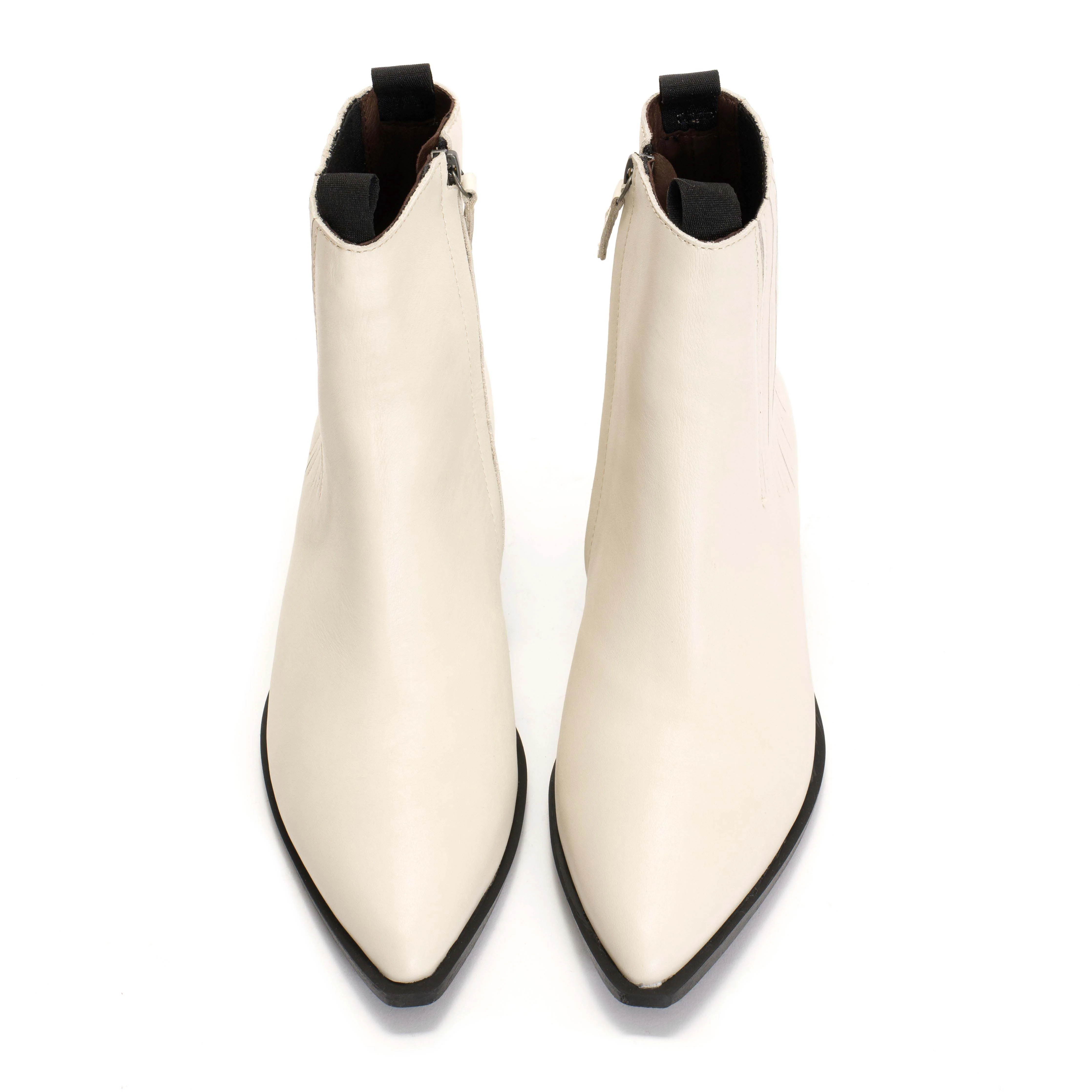 Hachi Soft calf Milk white - Image 4