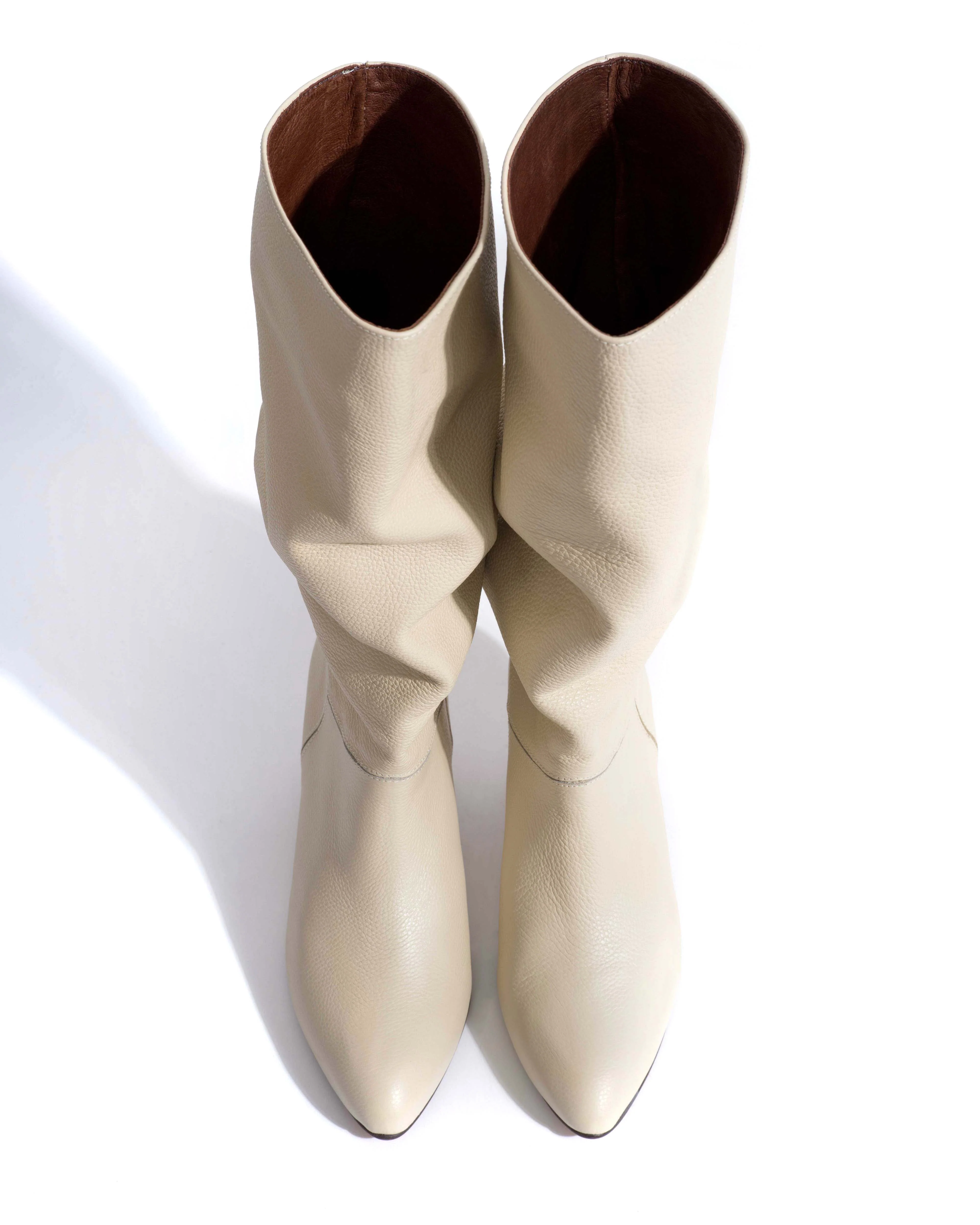 Jasmina 50 stiletto Pebbled soft calf & suede leather White sand - Image 4