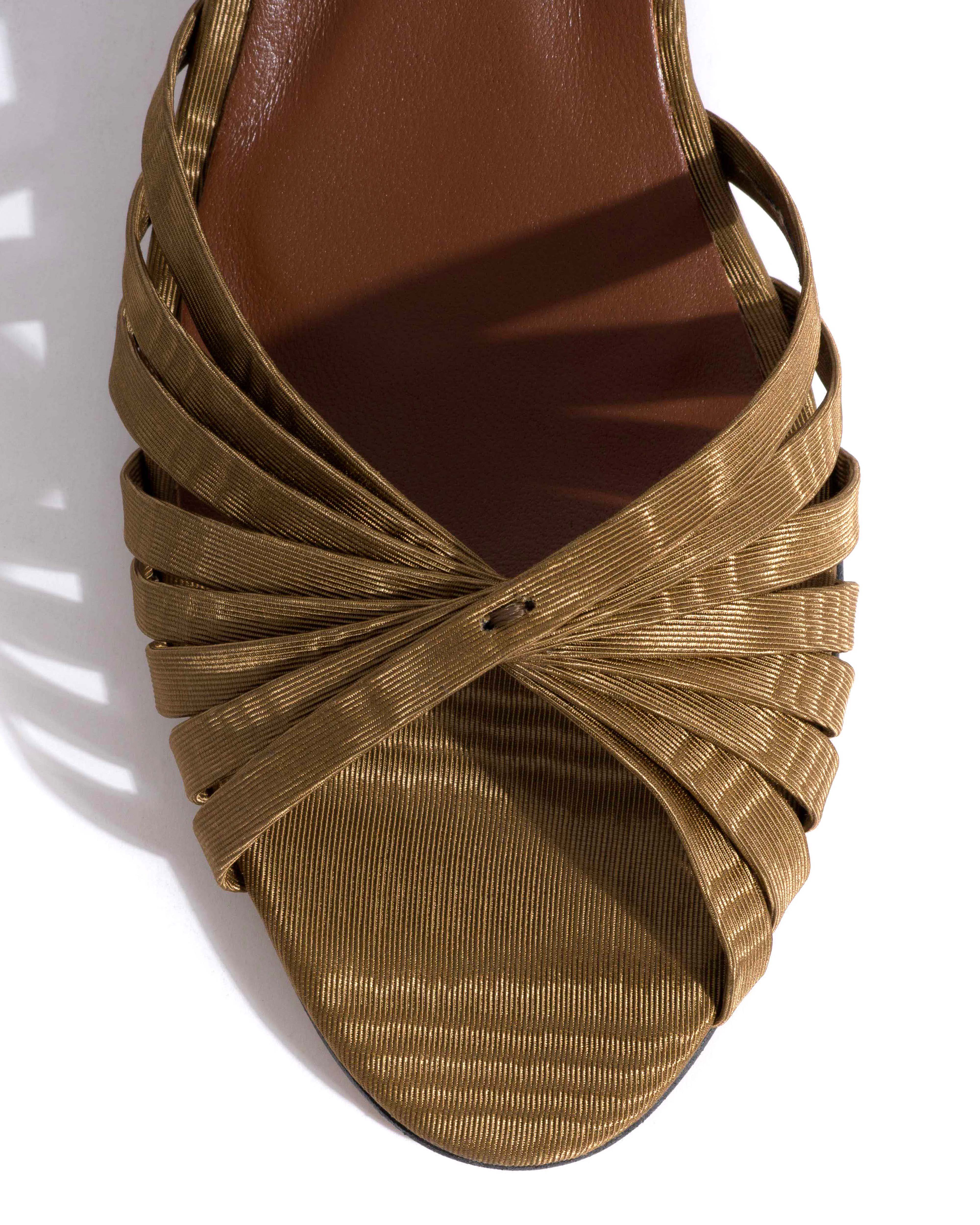 Margriet Glossy moire Khaki - Image 5