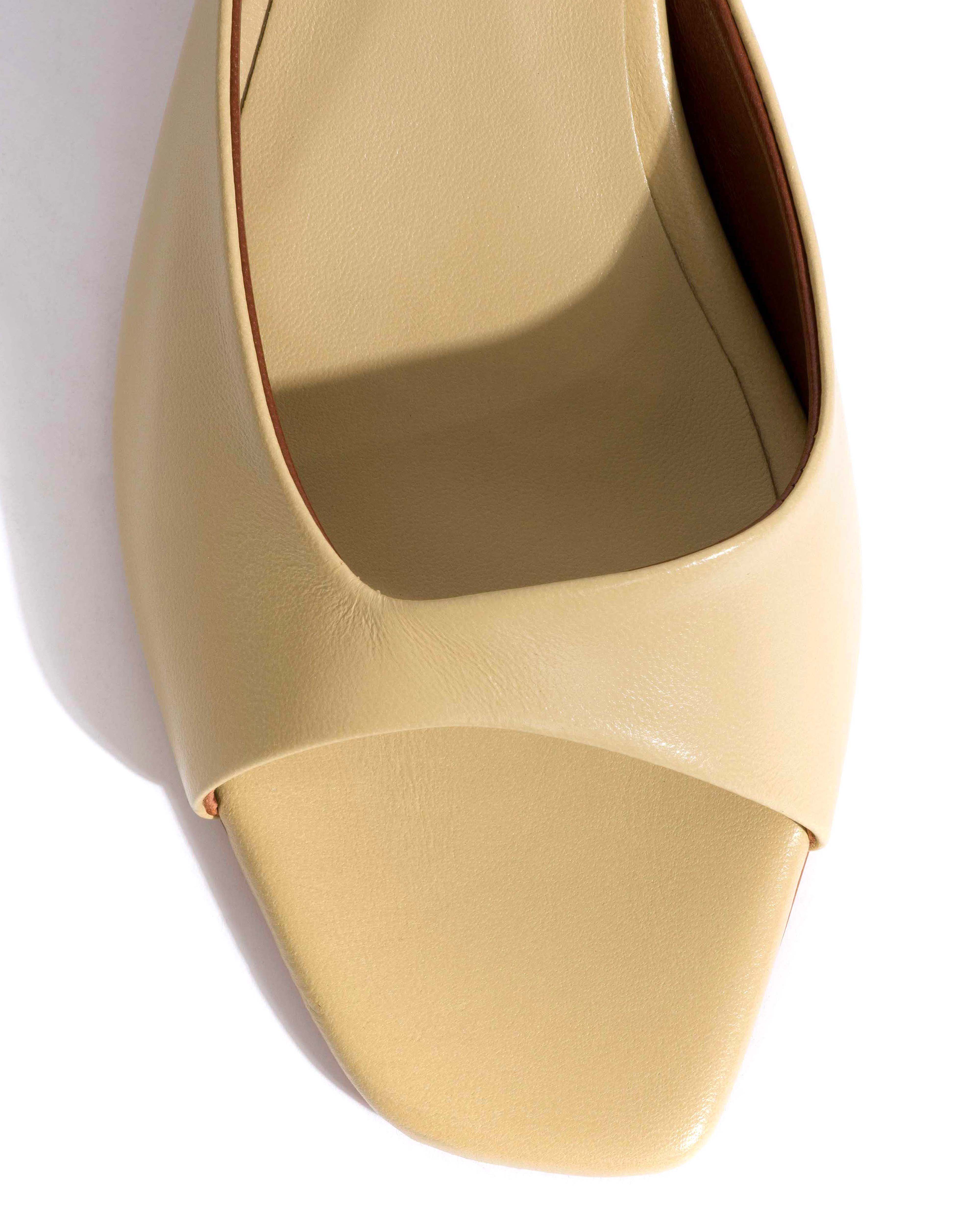 Mazy 55 Shiny lamb Butter yellow - Image 5