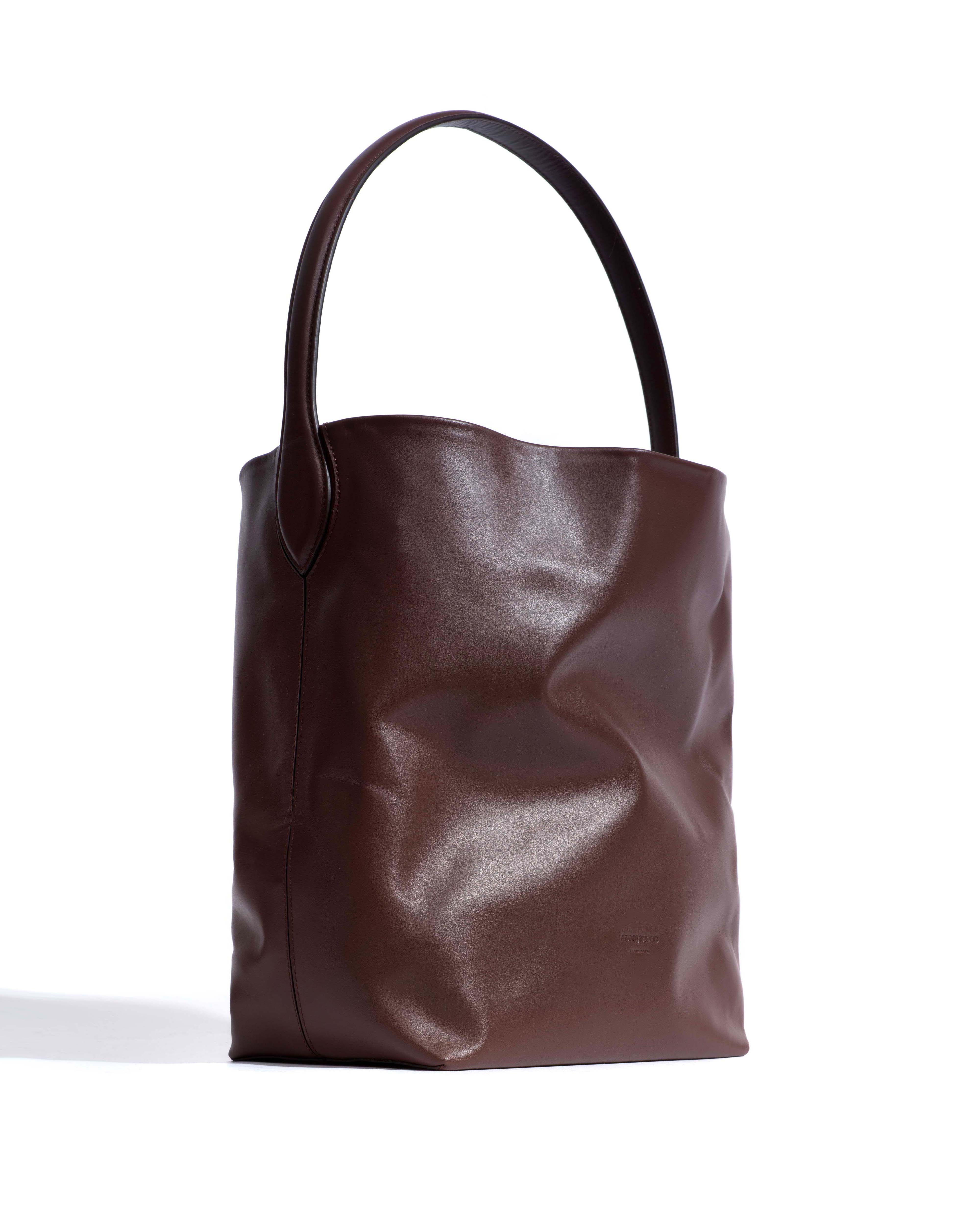Versa slouchy everyday bag Soft calf Chocolate - Image 2