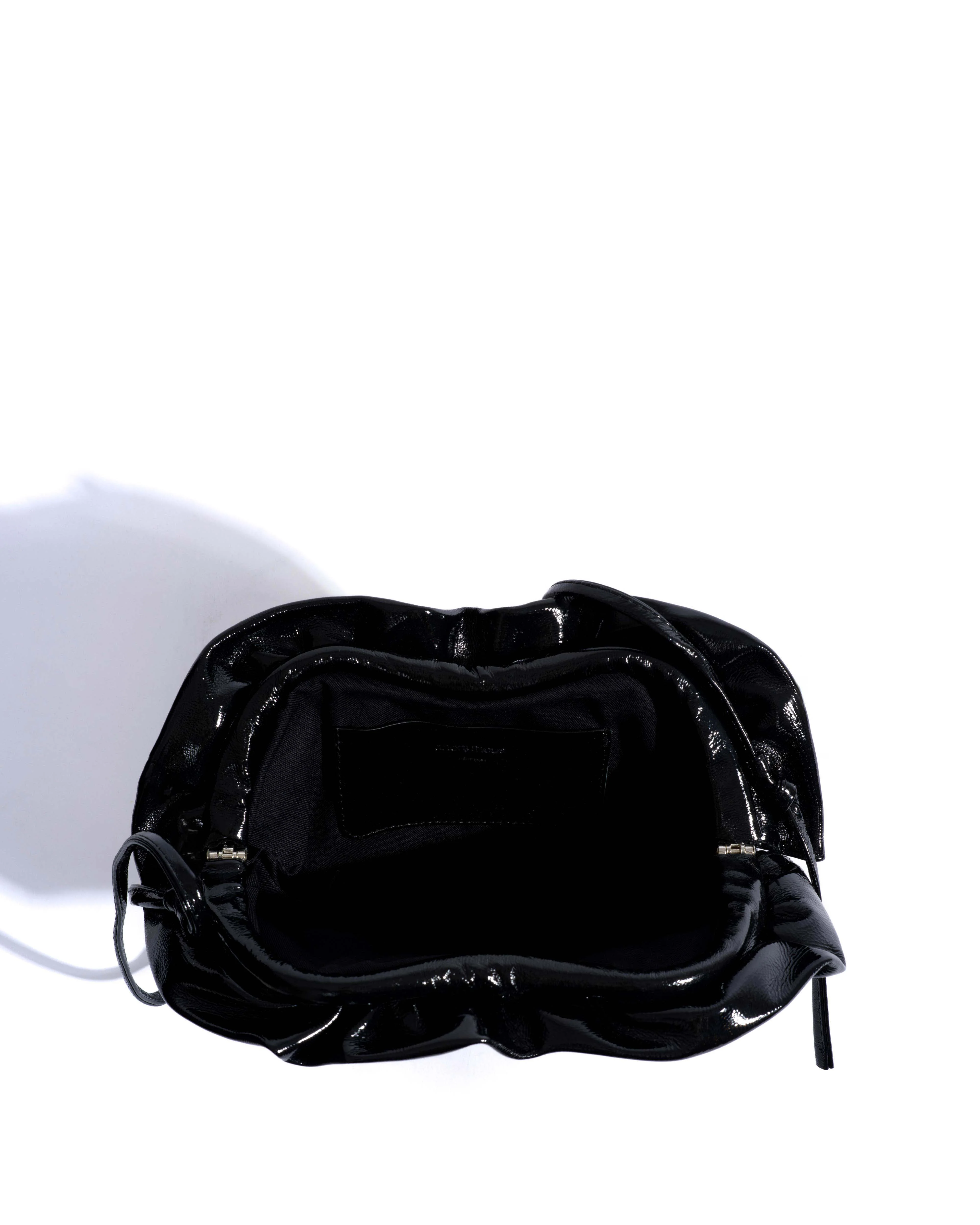 Zally classic heart bag Crinkled polished goat Black - Image 5